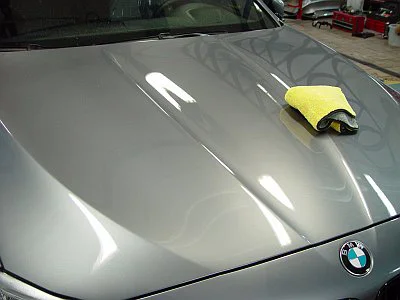 BMW 5 - renovace laku ve spolupráci s profesionálním servisem Auto - Mhill - detail 8