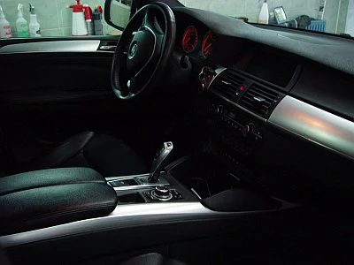 BMW X6 - rozleštění laku a údržba interiéru - detail 15
