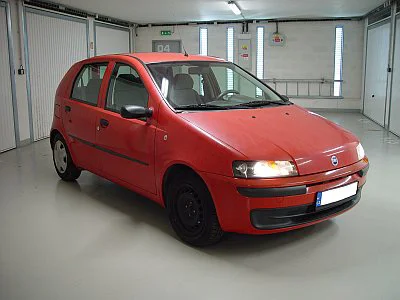 Fiat Punto II - základní rozleštění laku - PŘED a PO - detail 5