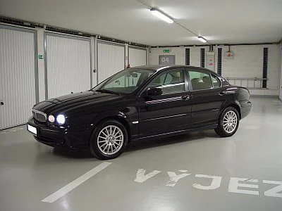 Jaguar X Type - rozleštění a ochrana laku - detail 3