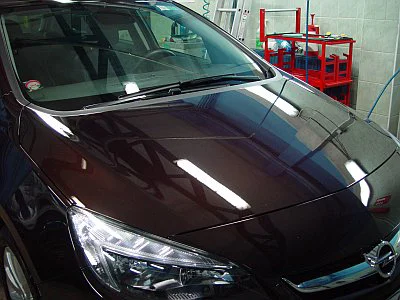 Opel Astra kombi - leštění laku - detail 2