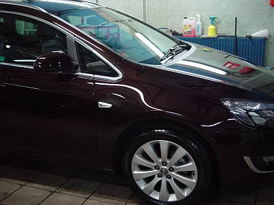 Opel Astra kombi - leštění laku - detail 4