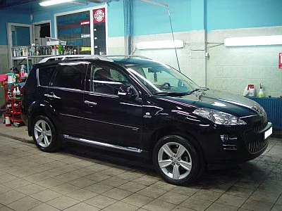 Peugeot 4007 - renovace a ochrana laku - detail 10