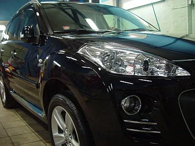Peugeot 4007 - renovace a ochrana laku - detail 7