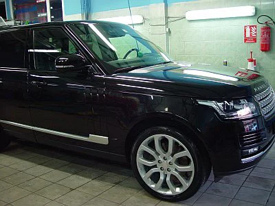 Range Rover Vogue V8 - odstranění škrábanců - detail 11