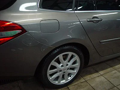 Renault Laguna Kombi III - leštění a ochrana laku - detail 8