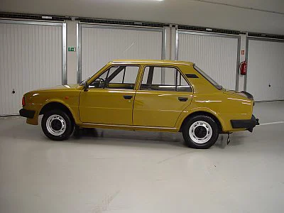 Škoda 105 - rozleštění laku - detail 9