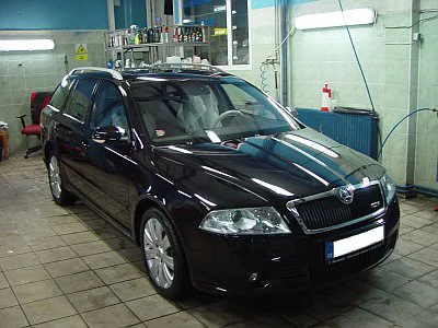 Škoda Octavia kombi RS - renovace laku - detail 1