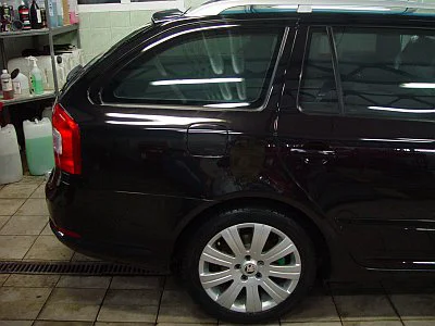 Škoda Octavia kombi RS - renovace laku - detail 4