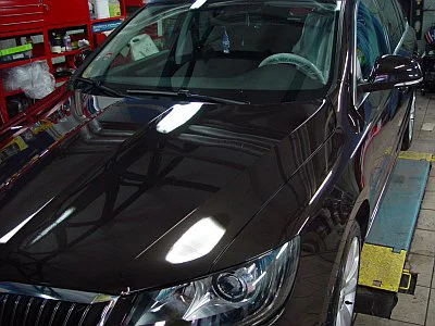 Škoda Super kombi II - renovace laku - detail 18