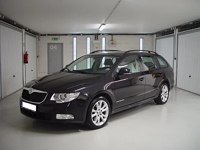 Škoda Superb II kombi - rozleštění a ochrana laku - detail 1
