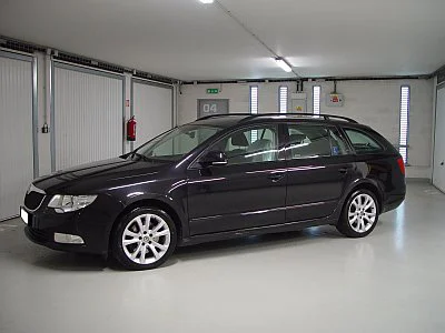 Škoda Superb II kombi - rozleštění a ochrana laku - detail 2