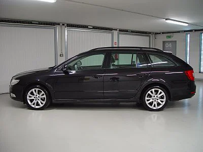 Škoda Superb II kombi - rozleštění a ochrana laku - detail 4