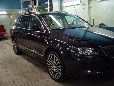Škoda Superb - make up - detail 1