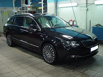 Škoda Superb - make up - detail 10