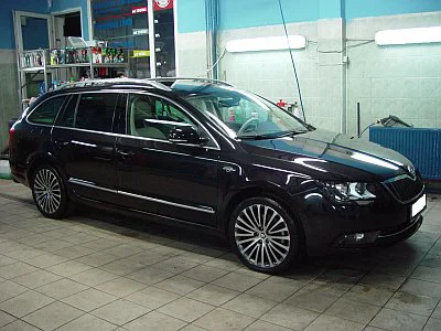 Škoda Superb - make up - detail 11