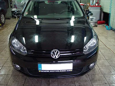 VW Golf kombi - broušení pod vodou a rozleštění laku - Auto-Mhill a Vylesteneauto.cz - detail 1