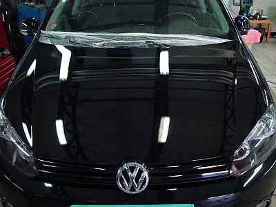 VW Golf kombi - broušení pod vodou a rozleštění laku - Auto-Mhill a Vylesteneauto.cz - detail 11