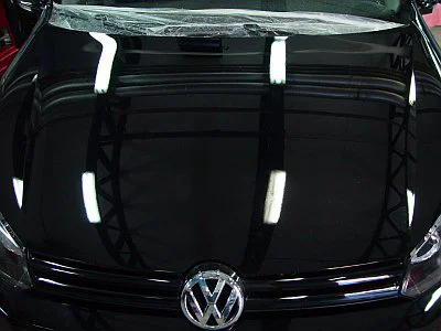 VW Golf kombi - broušení pod vodou a rozleštění laku - Auto-Mhill a Vylesteneauto.cz - detail 12