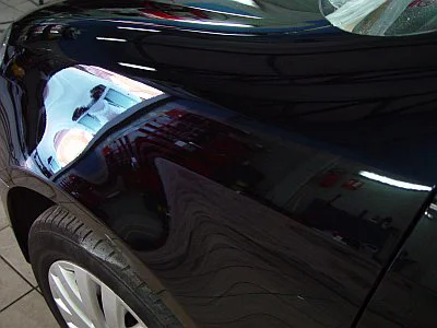 VW Golf kombi - broušení pod vodou a rozleštění laku - Auto-Mhill a Vylesteneauto.cz - detail 13