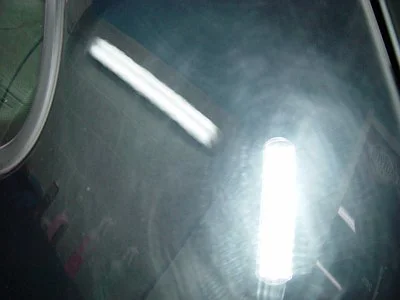 VW Golf kombi - broušení pod vodou a rozleštění laku - Auto-Mhill a Vylesteneauto.cz - detail 6