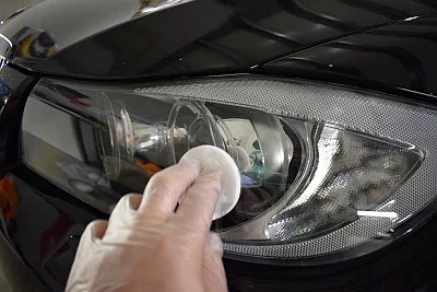 BMW 325i - renovace a nanokeramická ochrana laku - detail 16