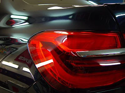 BMW 750d - nanokeramická ochrana laku - detail 18