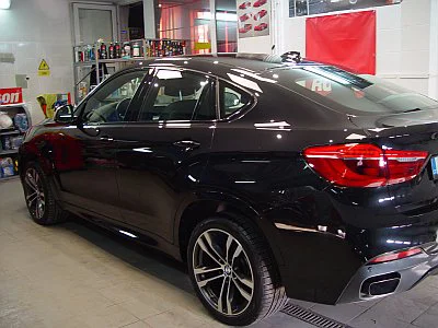 BMW X6 50d M - leštění a ochrana laku - detail 11