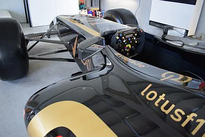 Formule 1 Lotus Renault GP (R31) - detail 12