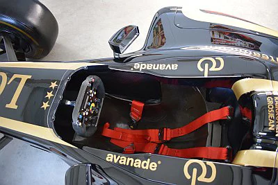 Formule 1 Lotus Renault GP (R31) - detail 20