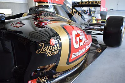 Formule 1 Lotus Renault GP (R31) - detail 35