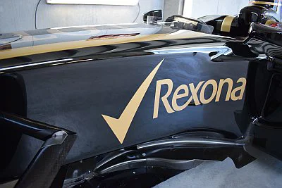 Formule 1 Lotus Renault GP (R31) - detail 4