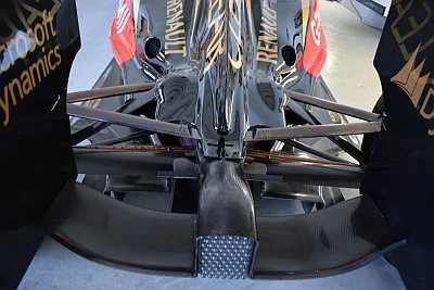 Formule 1 Lotus Renault GP (R31) - detail 43