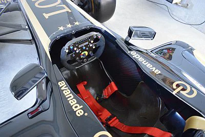 Formule 1 Lotus Renault GP (R31) - detail 6