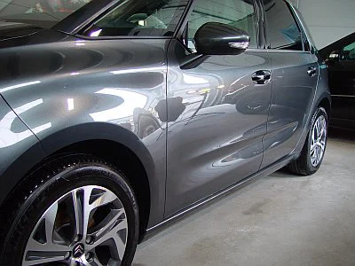 Nanokeramická ochrana laku za vynikající cenu? Jsme Vylesteneauto.cz - detail 8