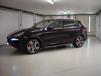 Porsche Cayenne Turbo - základní leštění a ochrana laku - detail 2