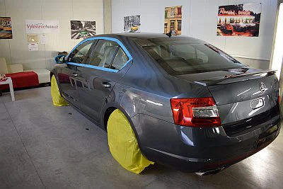 Škoda Octavia III RS 2.0 TFSI - renovace a ochrana laku - detail 2