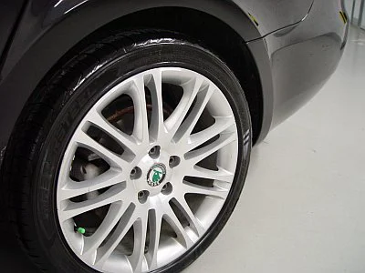 Škoda Superb II - leštění a ochrana laku - detail 11
