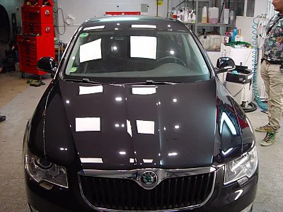 Škoda Superb II - základní renovace laku - detail 7