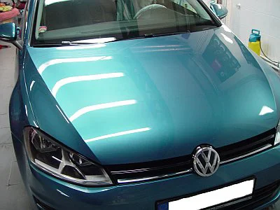 VW Golf Variant - odstranění polepů a renovace laku - detail 11