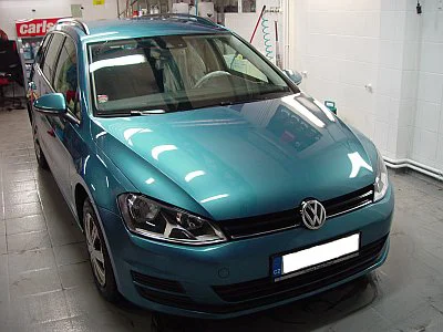 VW Golf Variant - odstranění polepů a renovace laku - detail 5