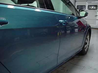 VW Golf Variant - odstranění polepů a renovace laku - detail 9