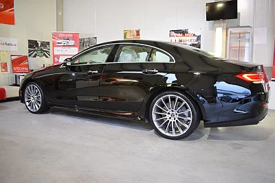 Pečlivé leštění laku Praha - detail 24