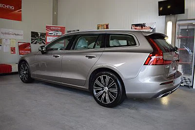 Prémiová renovace laku v Praze - detail 32