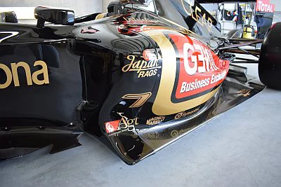 Vícekroková renovace laku Praha - detail 6