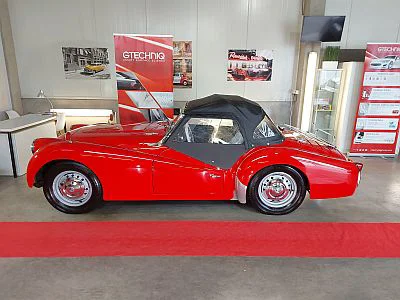 Triumph TR3 - vícekroková renovace laku - detail 4