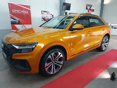 Audi Q8 - aplikace nové hydrofobní vrstvy Gtechniq - detail 1