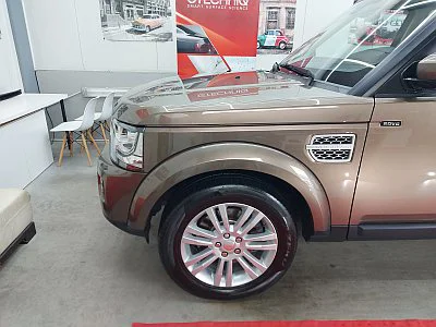 Land Rover Discovery - vícekrokové leštění laku - detail 2