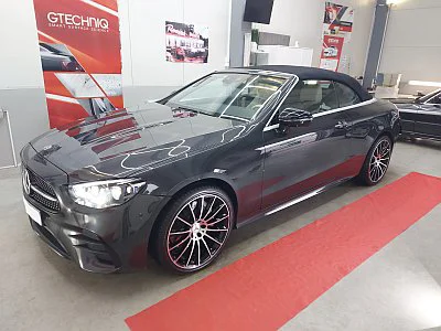 Mercedes E cabrio - leštění a keramická ochrana laku - detail 1