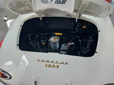 Porsche 356 - leštění laku - detail 7
